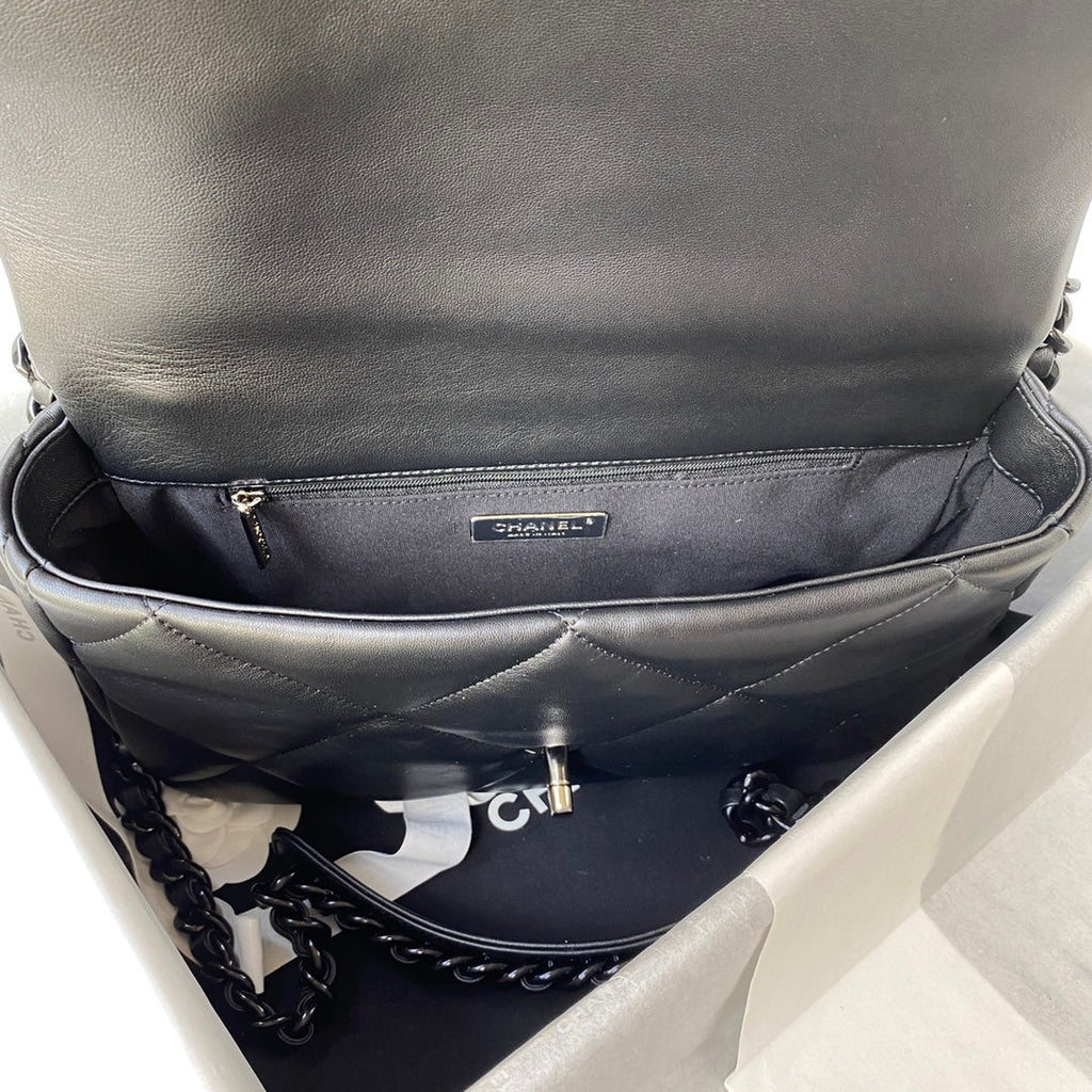 19 Flap Bag