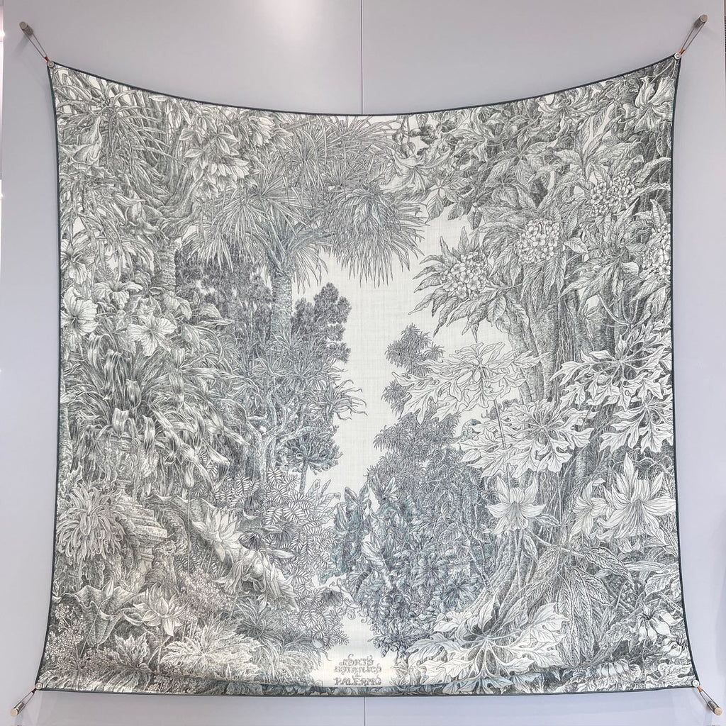 “Francois Houtin” Botanical Garden Cashmere & Silk Shawl 136 x 137 cm – Grey Green