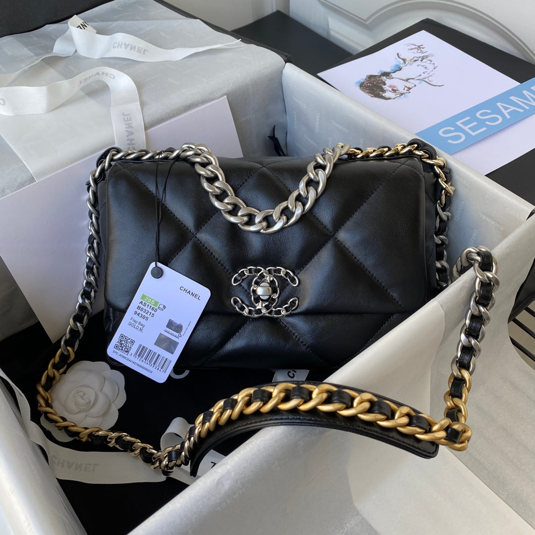 19 Flap Bag 26 cm