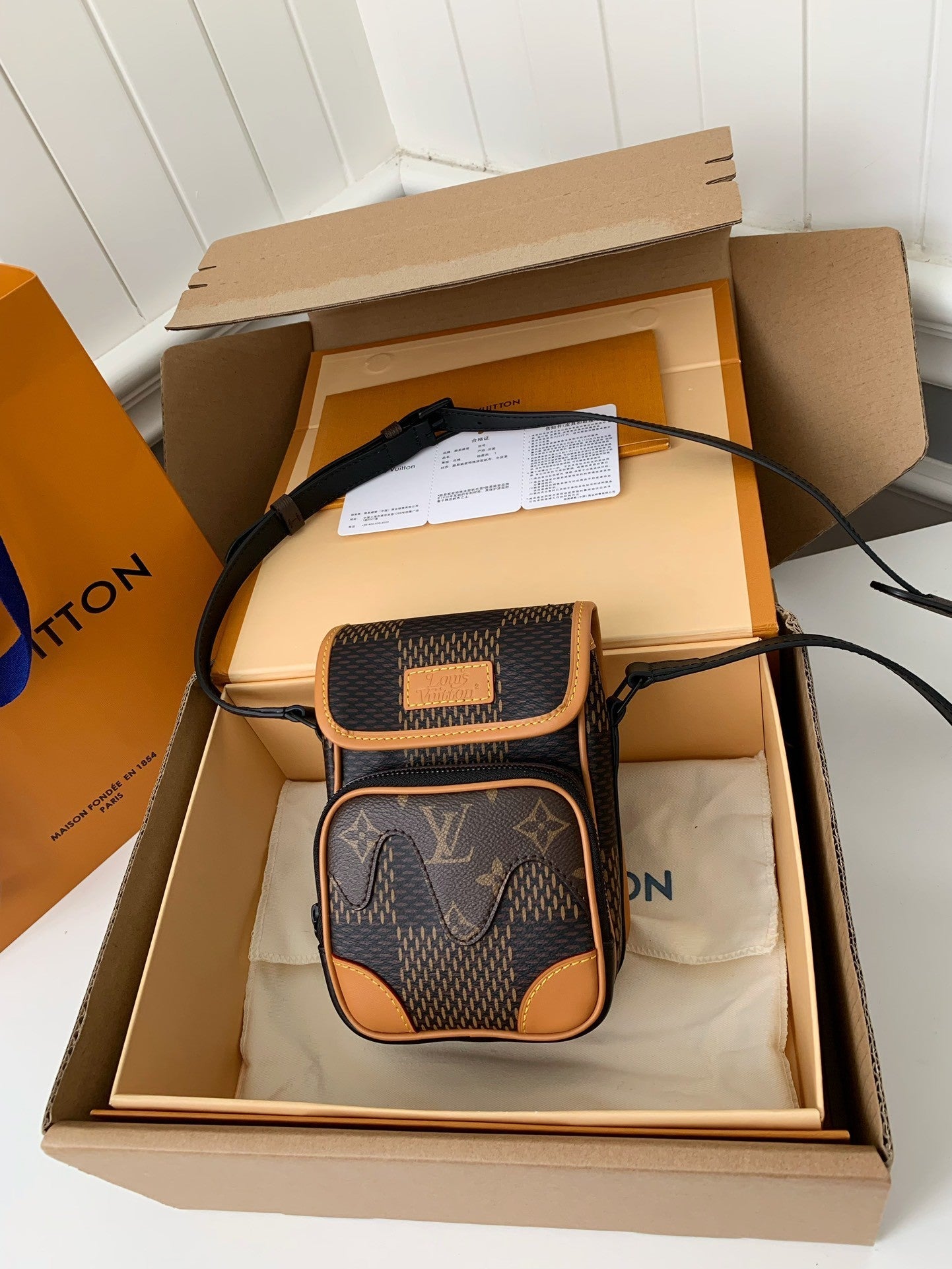 Amazone Camera Bag