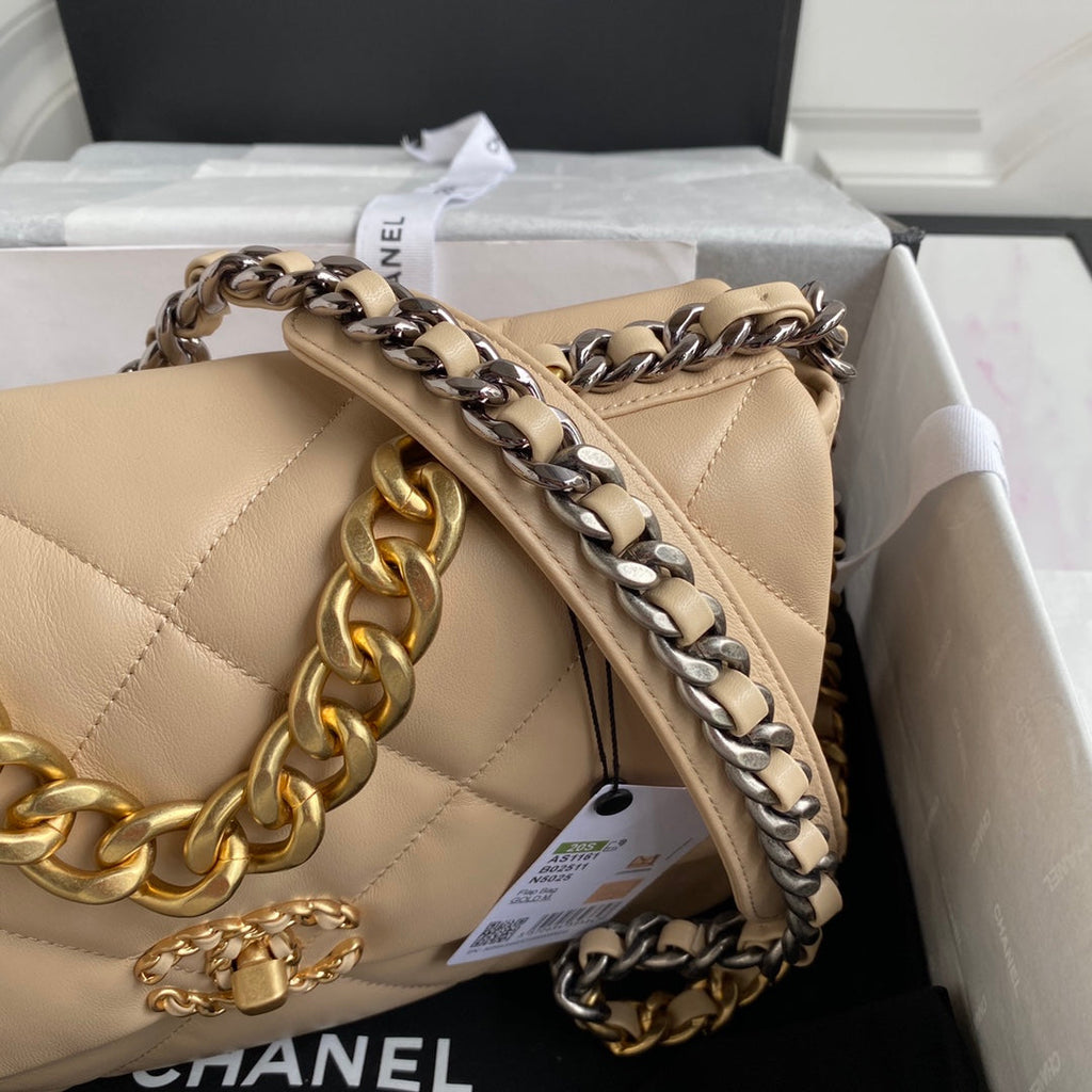 19 Flap Bag