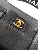 Large Leather Shoulder Bag 22