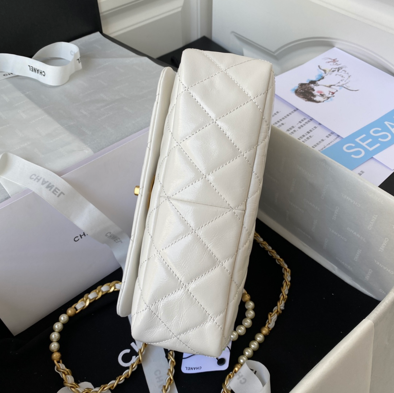 Medium Pearl Strap Bag