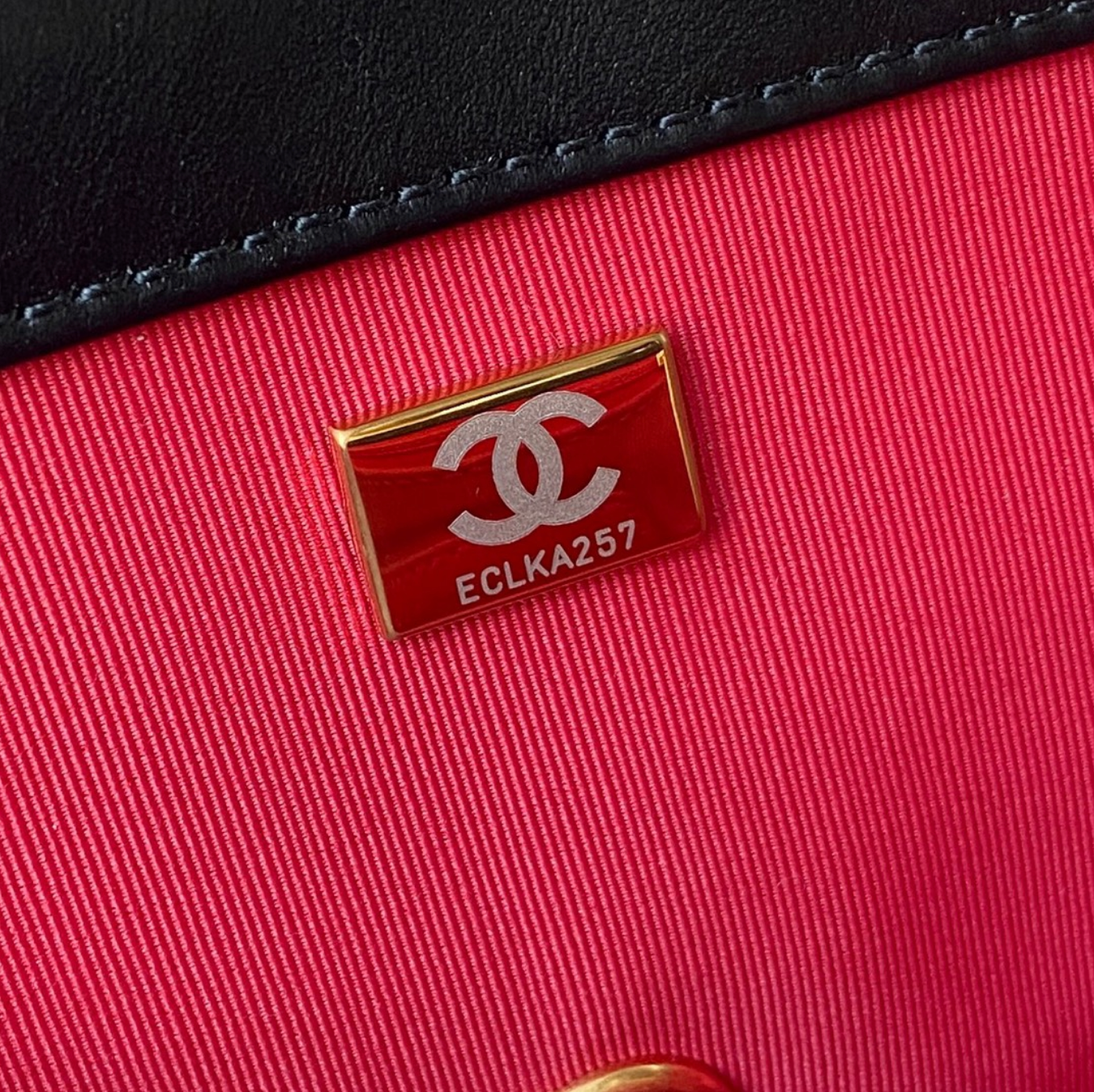 Medium Pearl Strap Bag