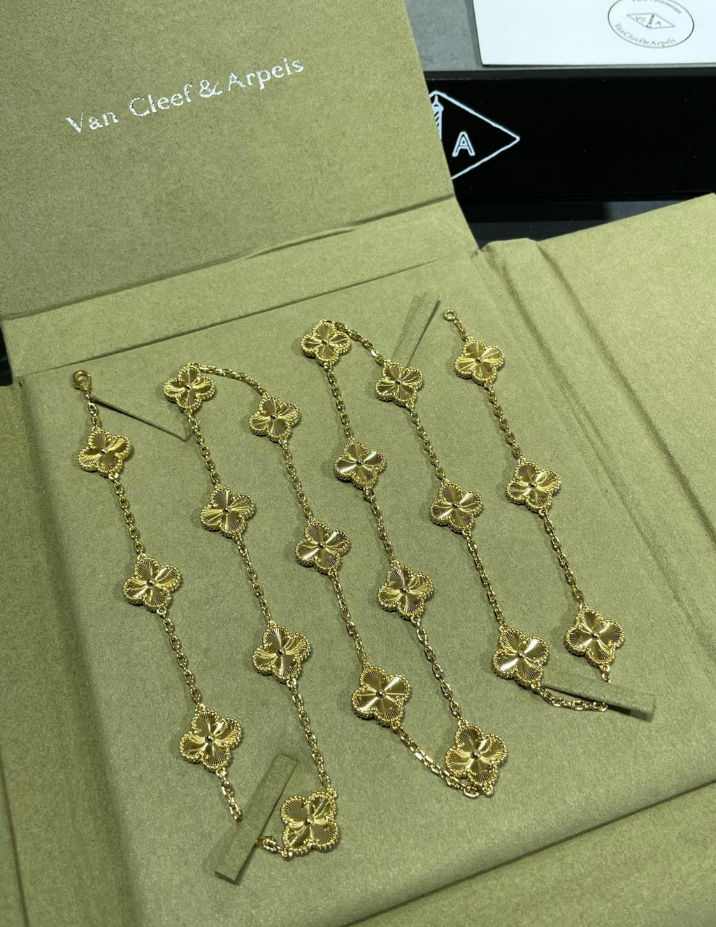 Clover Necklace