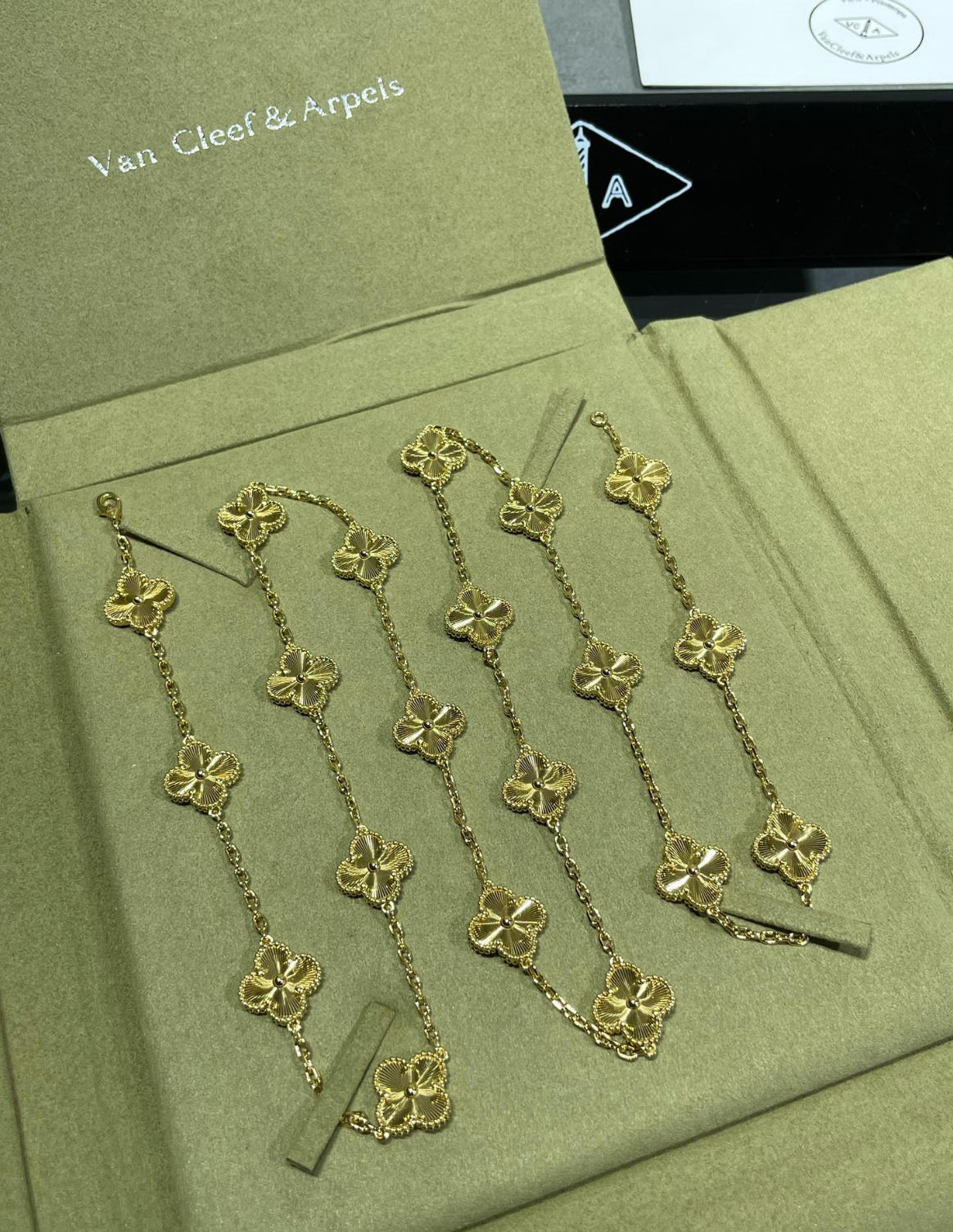 Clover Necklace