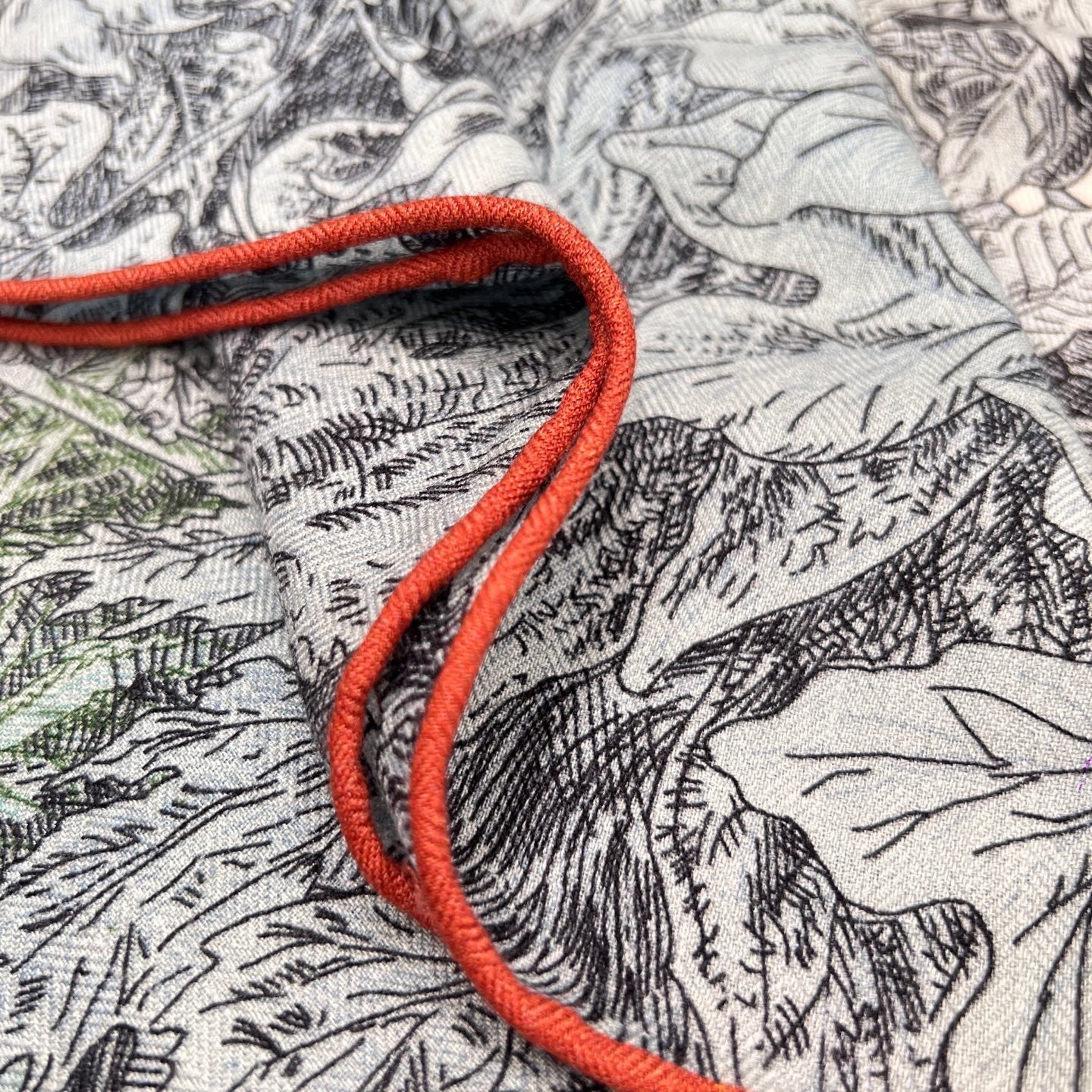 “Francois Houtin” Botanical Garden Cashmere & Silk Shawl 136 x 137 cm
