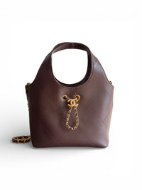26P Quilted Leather Style Basket Bag