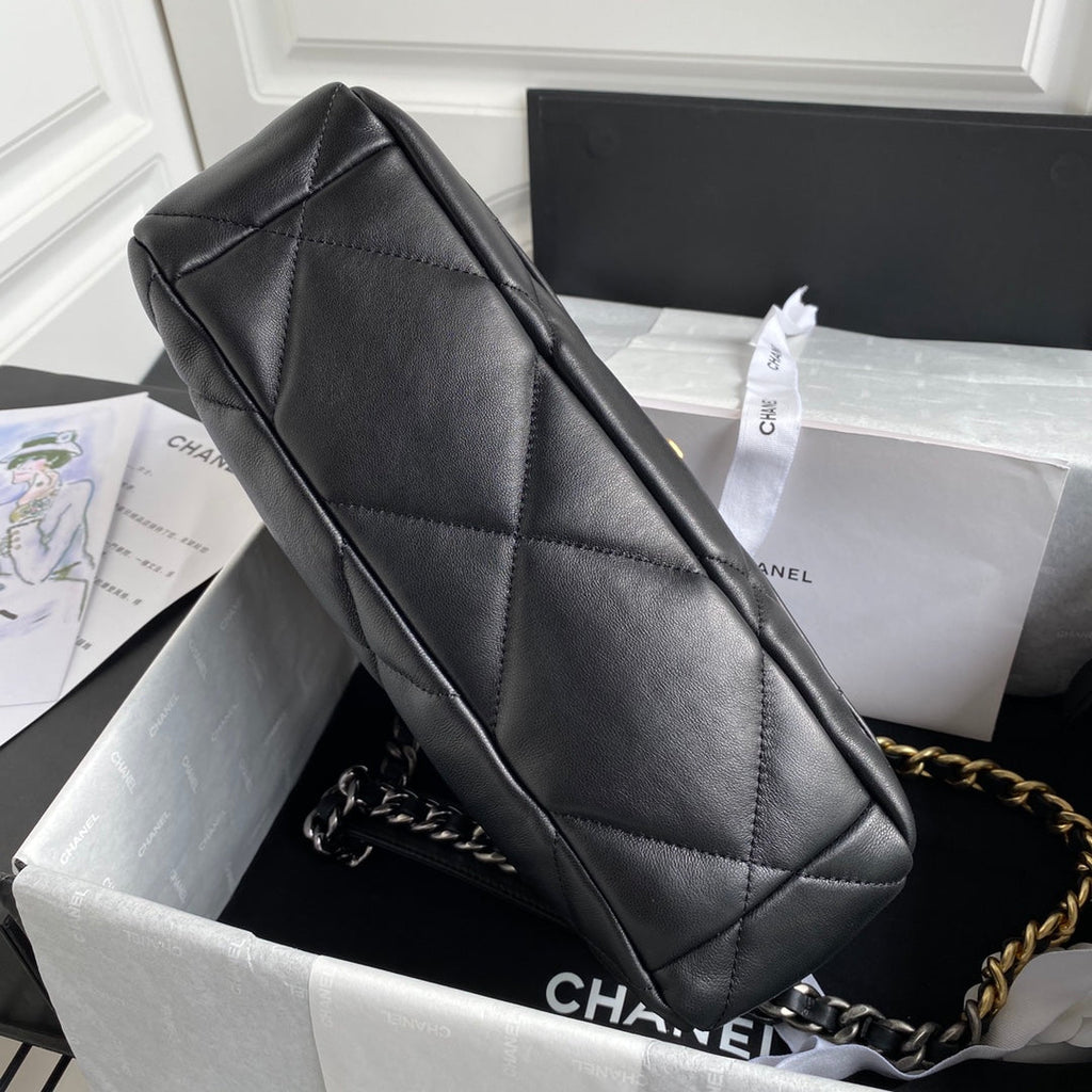 19 Flap Bag