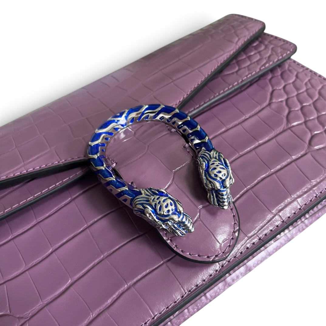 SWORD LUXURY mor rengi timsah derisi görünümlü, gümüş kaplan başlı tokalı şık omuz çantası.