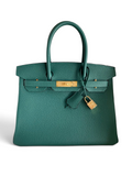SWORD LUXURY marka, altın donanımlı, yeşil Togo deri Hermès Birkin 30 el çantası, kutu içinde.