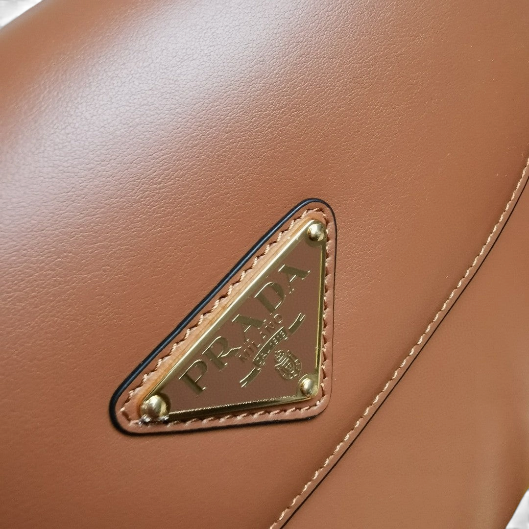 Moon Leather Shoulder Bag - Caramel - View 6