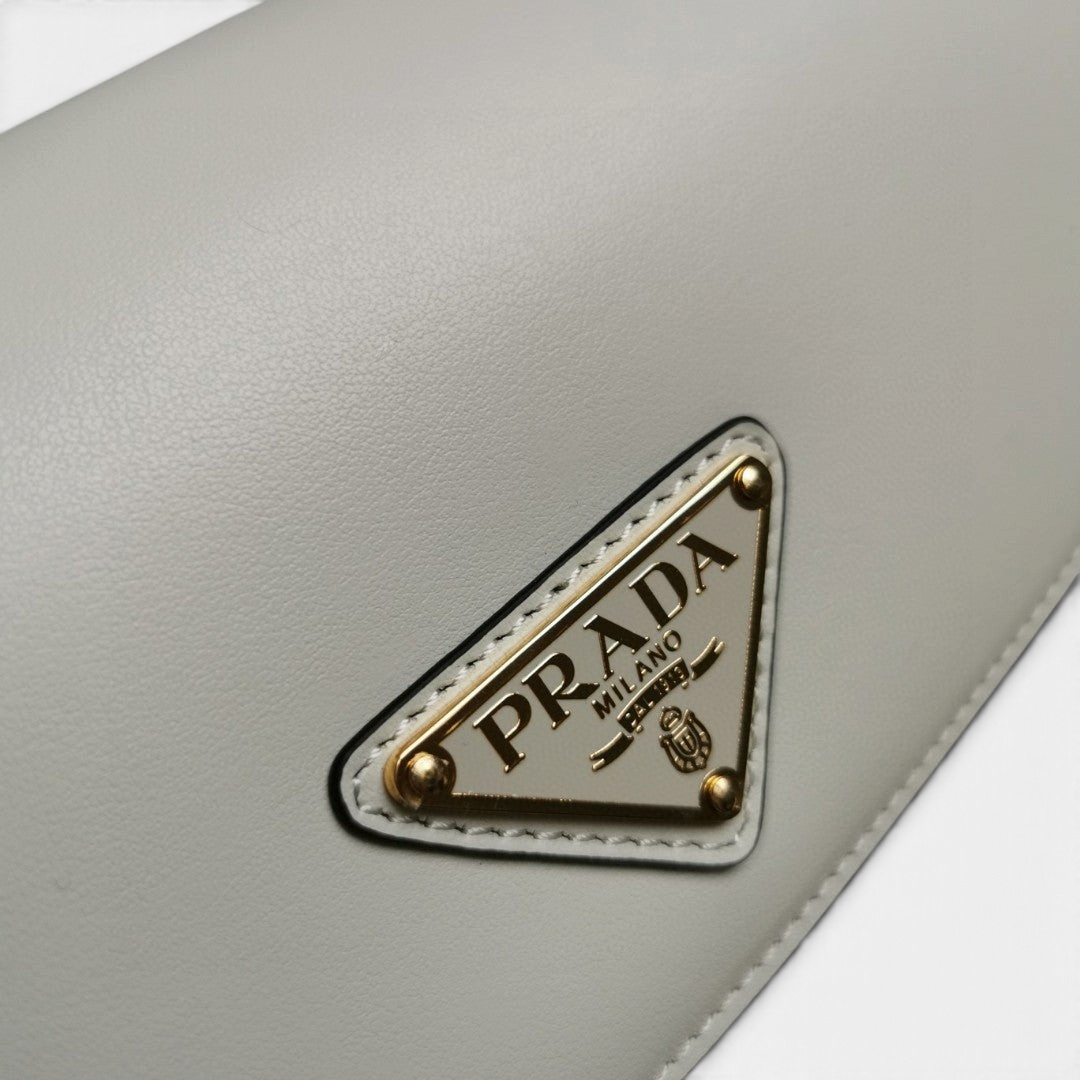 Moon Leather Shoulder Bag - White - View 6