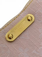 Liv Pochette