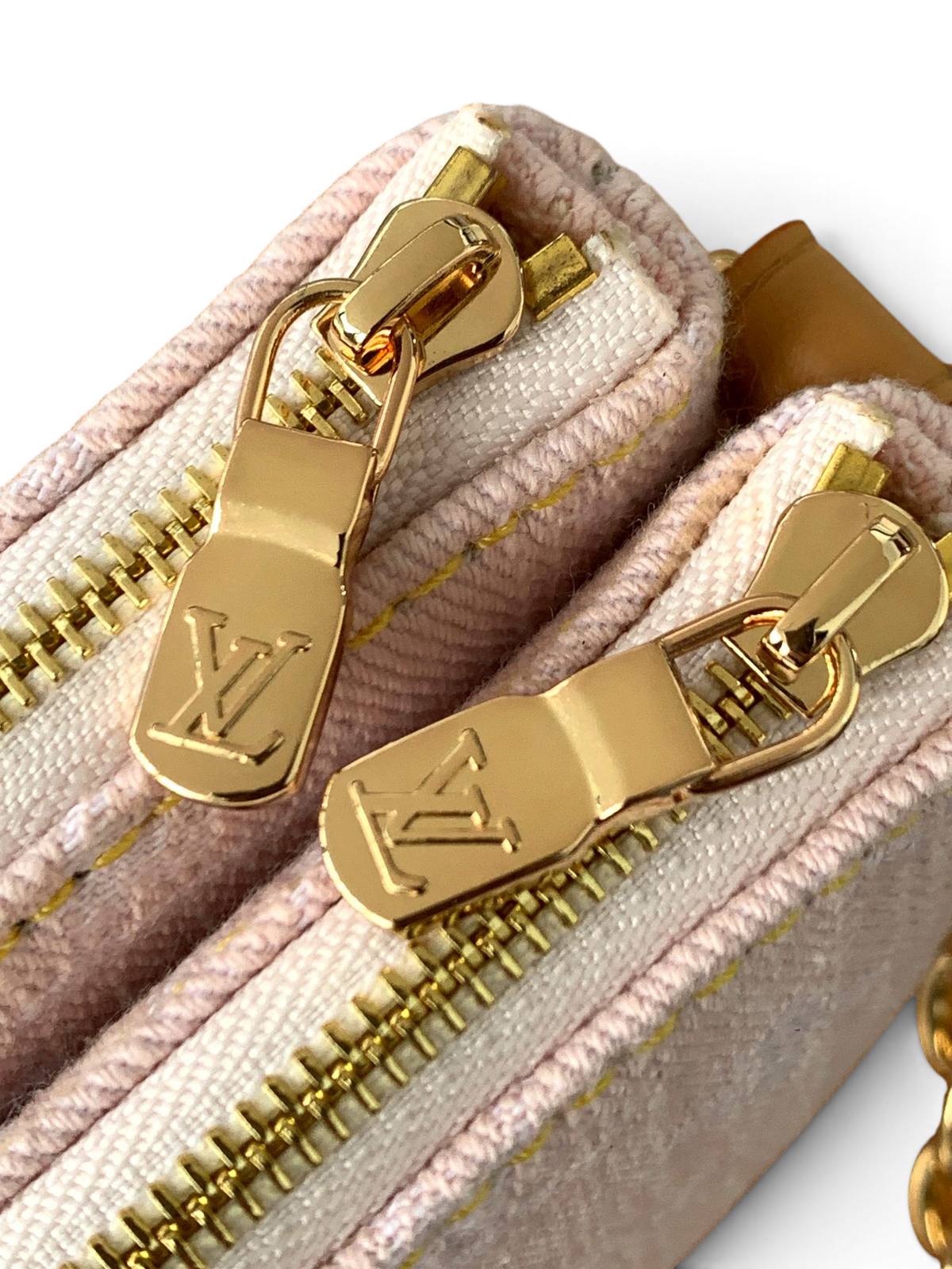 Liv Pochette