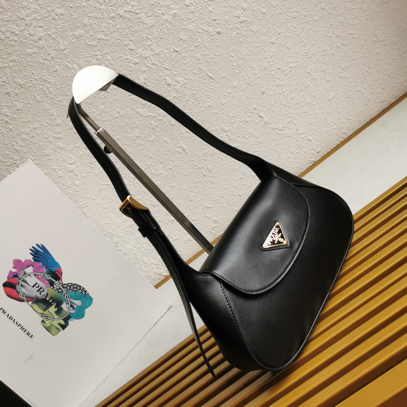 Moon Leather Flap Shoulder Bag - Black - View 2