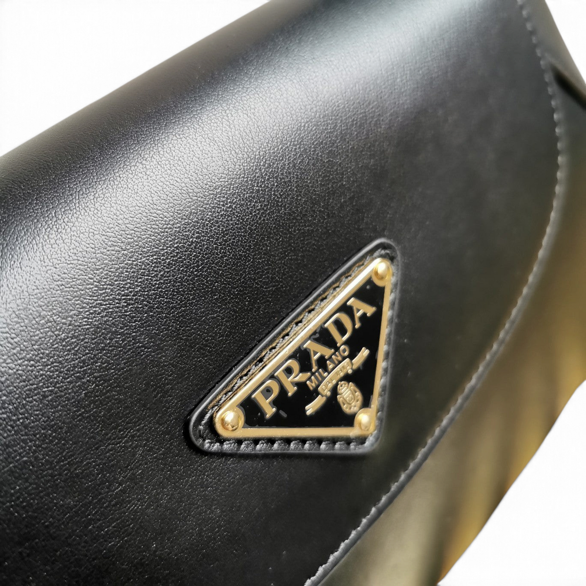 Moon Leather Flap Shoulder Bag - Black - View 5