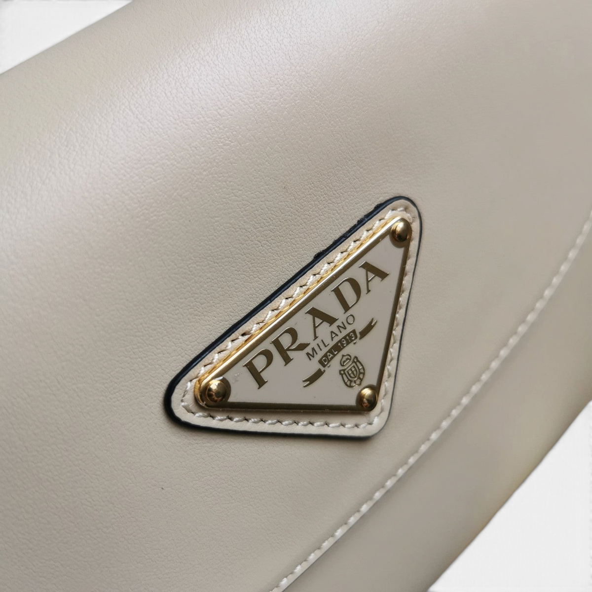Moon Leather Flap Shoulder Bag - Pumice Grey - View 6