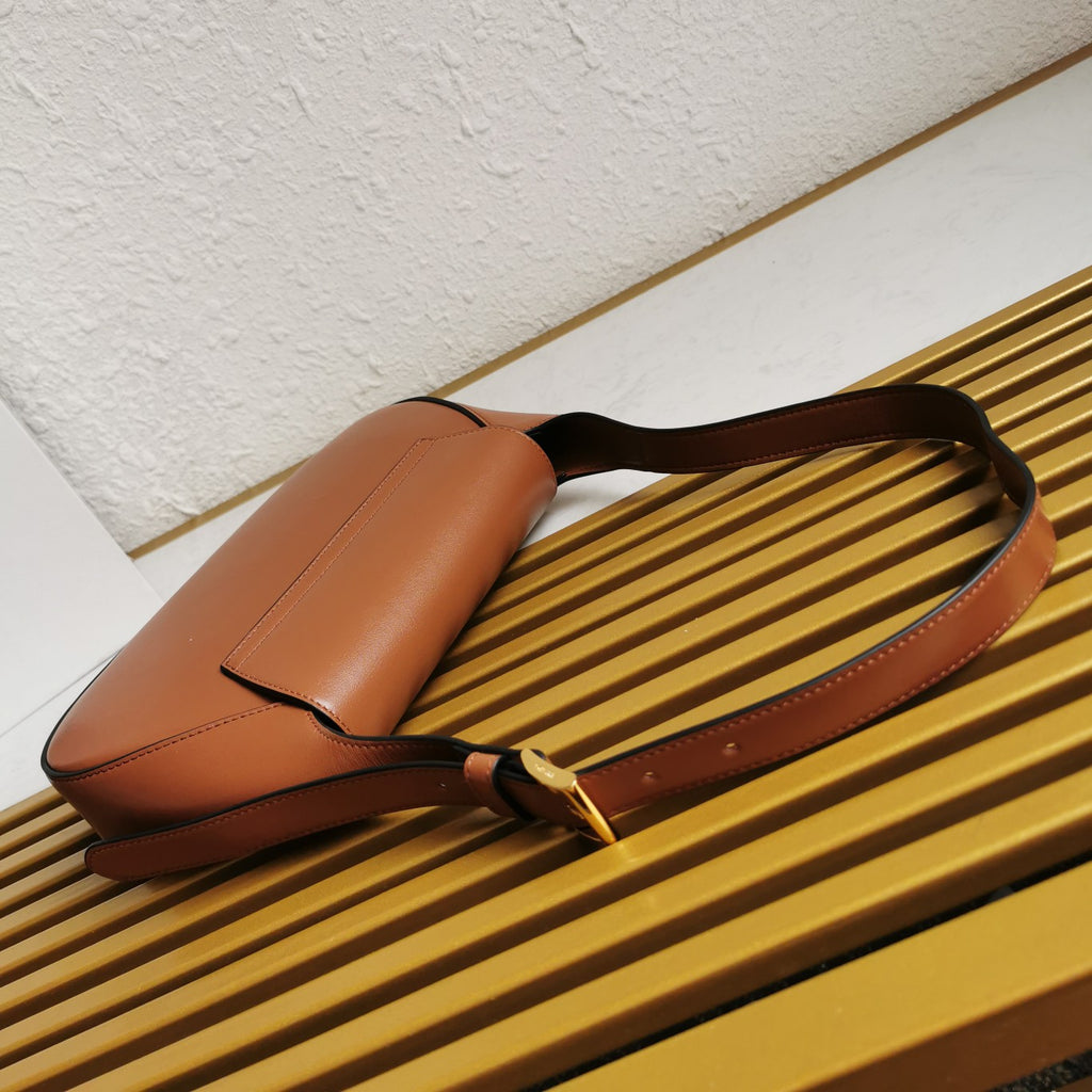 Moon Leather Flap Shoulder Bag - Caramel - View 5