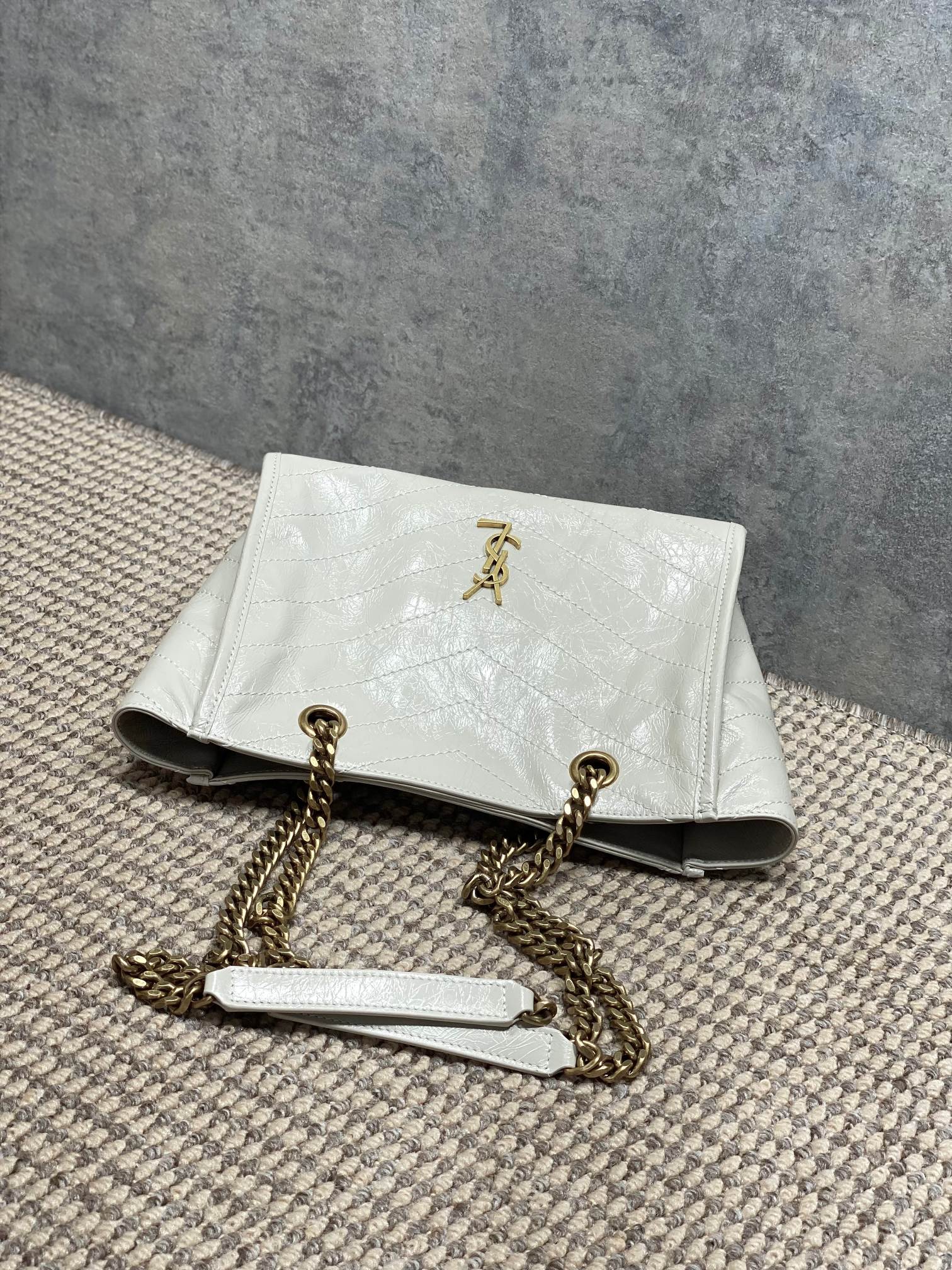 Saint Laurent Niki Small Shopping Bag in Ivory Waxed calfskin Leather - Detail View 5