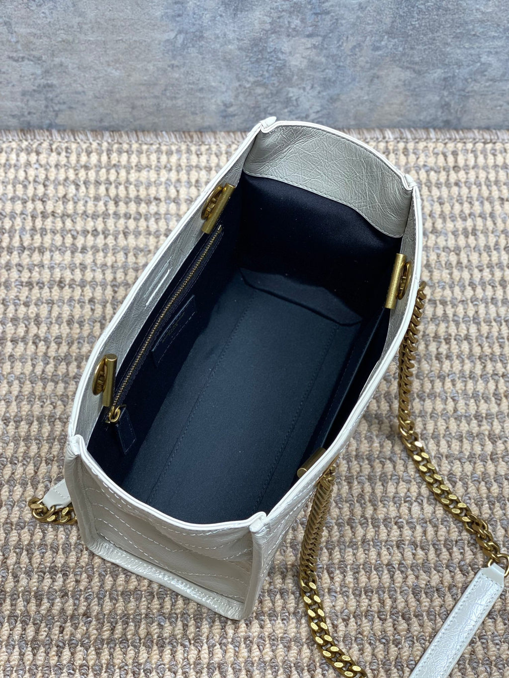 Saint Laurent Niki Small Shopping Bag in Ivory Waxed calfskin Leather - Detail View 8