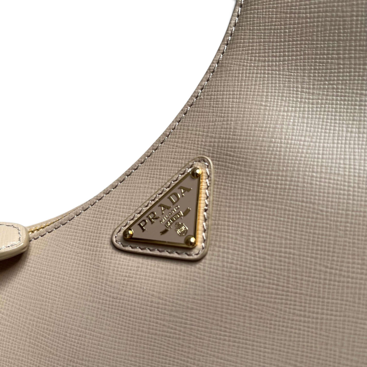 Re-Edition 2005 Saffiano Leather Mini Bag - Pumice Grey - View 6
