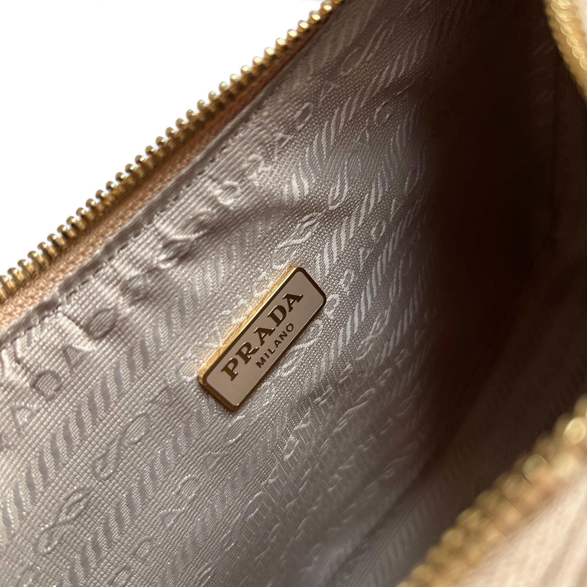 Re-Edition 2005 Saffiano Leather Mini Bag - Pumice Grey - View 9