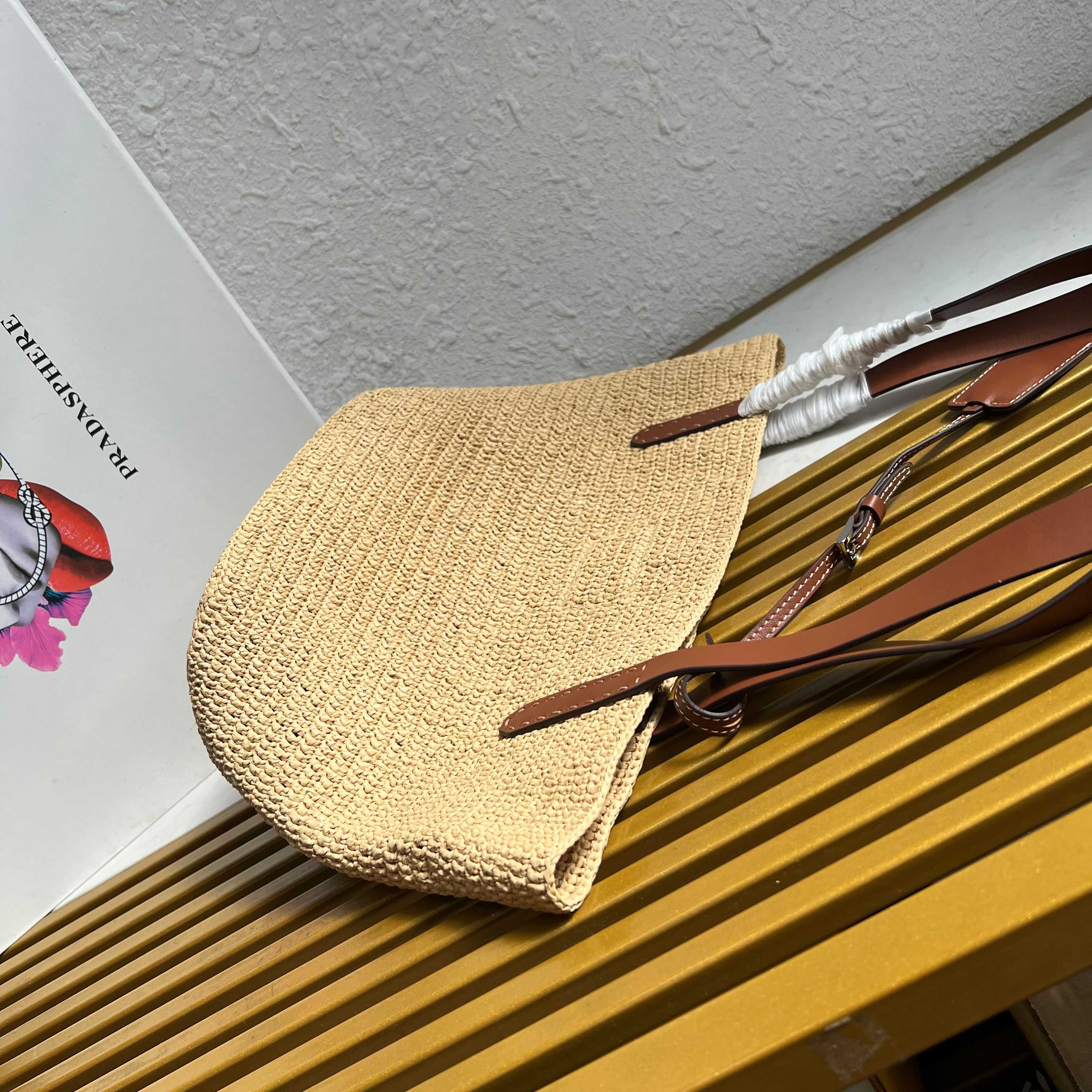 Medium Crochet And Leather Tote Bag - Beige/Brandy - View 4