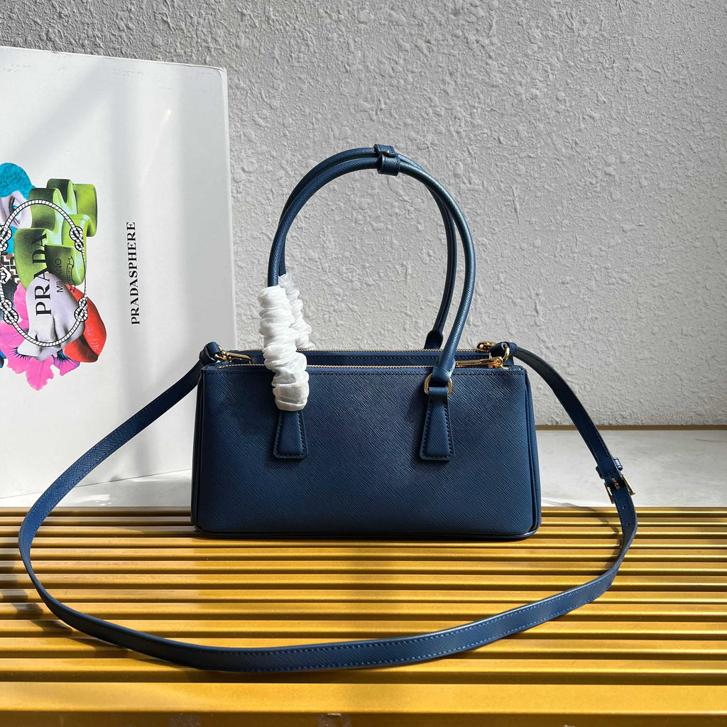 Galleria Medium Leather Bag - Aviation Blue - View 4