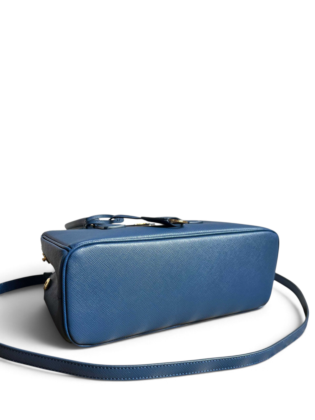 Galleria Medium Leather Bag - Aviation Blue - View 5