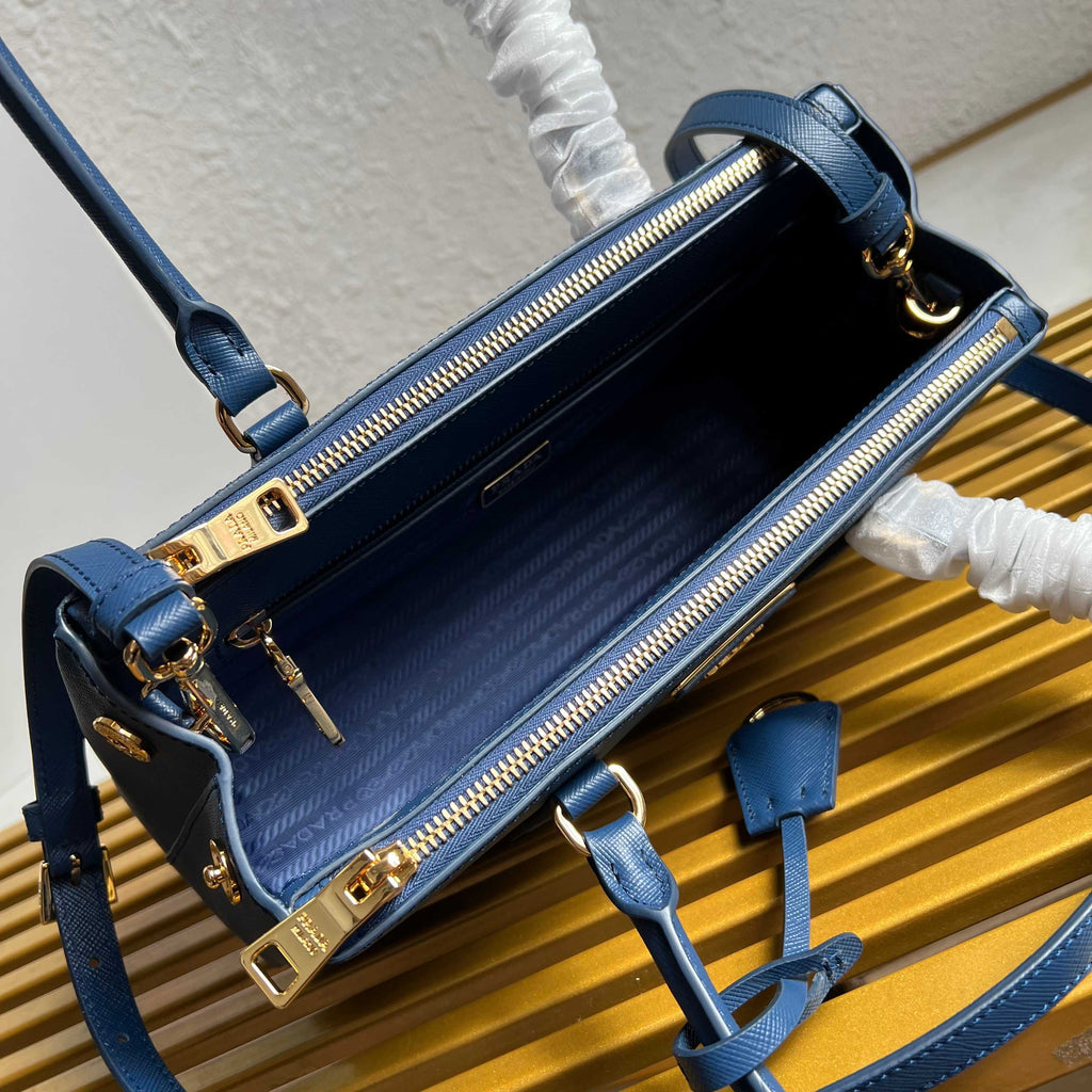 Galleria Medium Leather Bag - Aviation Blue - View 6