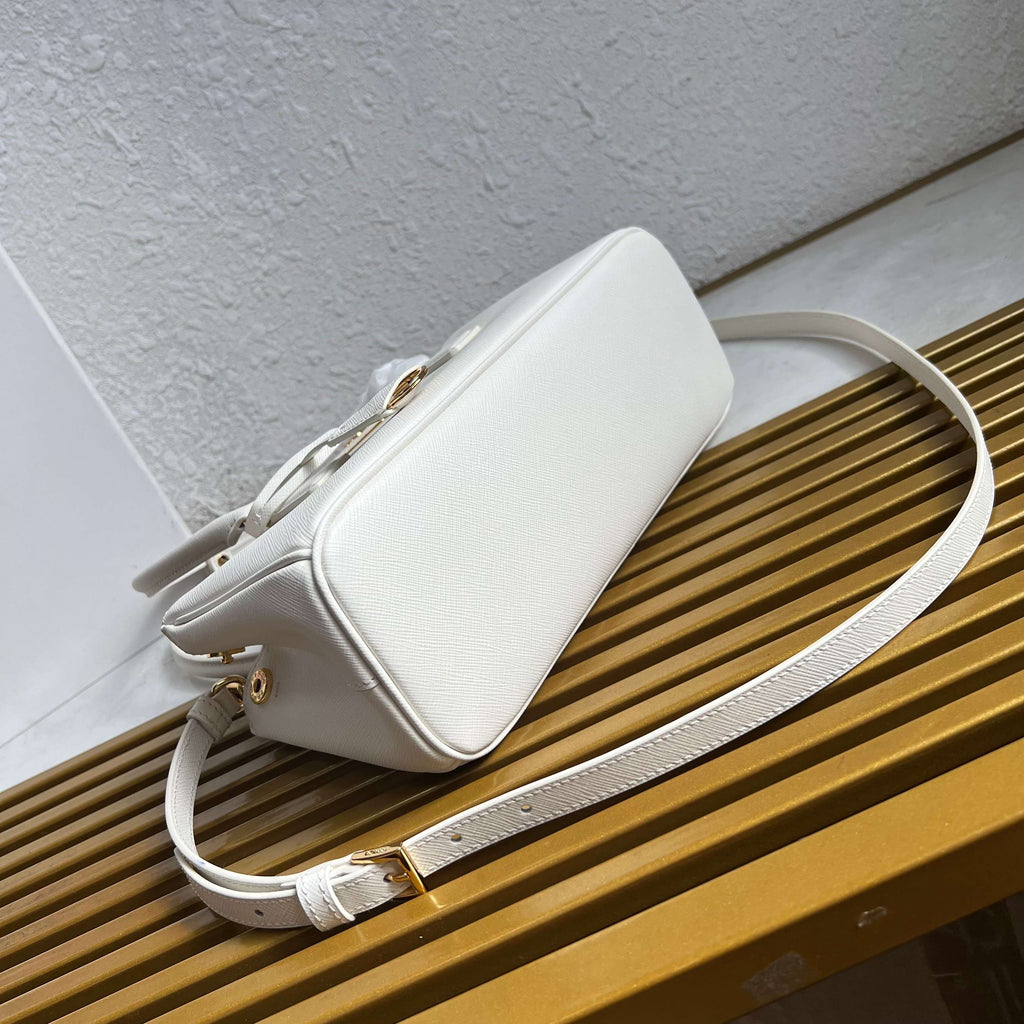 Galleria Medium Leather Bag - White - View 4