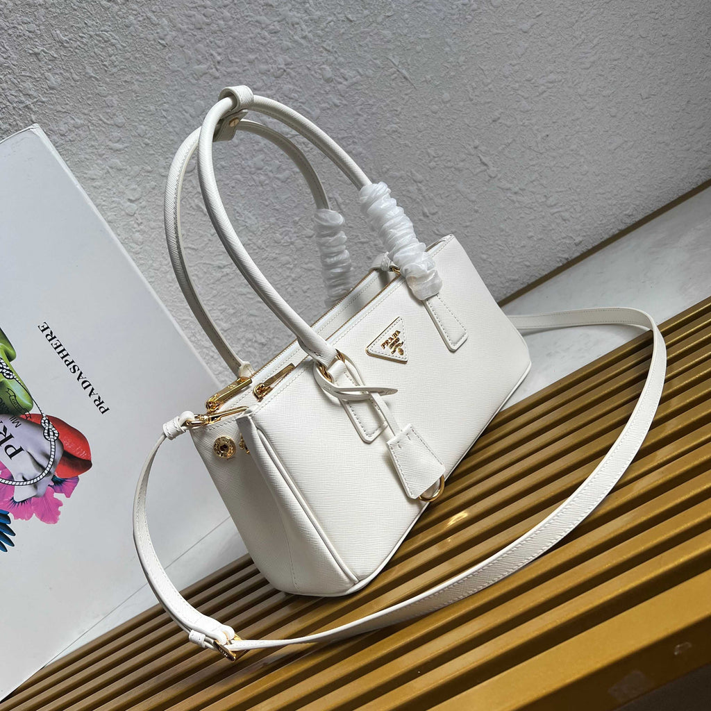 Galleria Medium Leather Bag - White - View 2