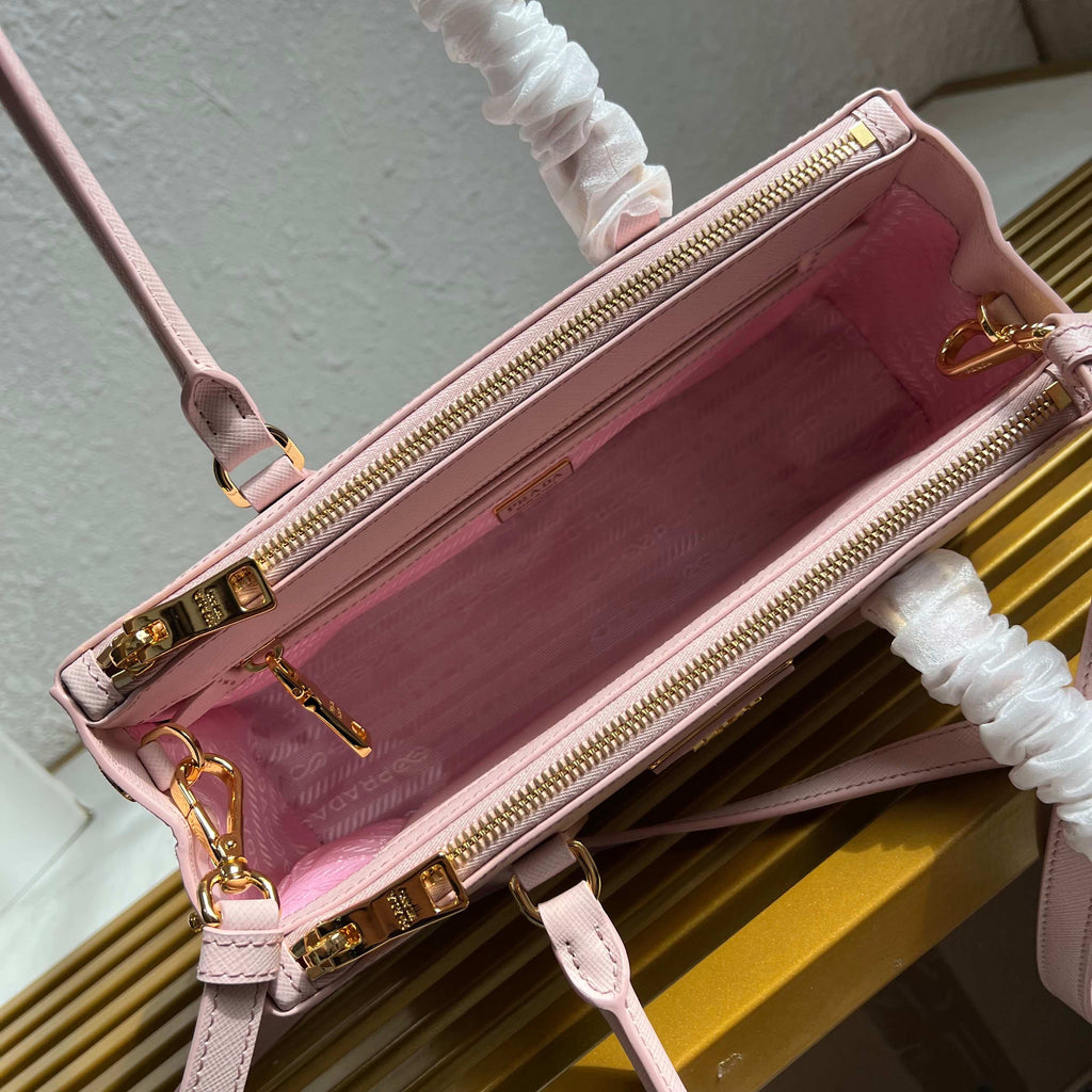 Galleria Medium Leather Bag - Pink - View 9