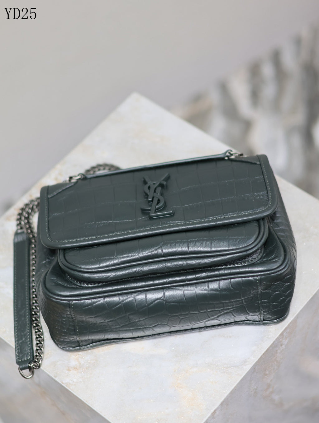 Niki Medium Patent Leather Shoulder Bag