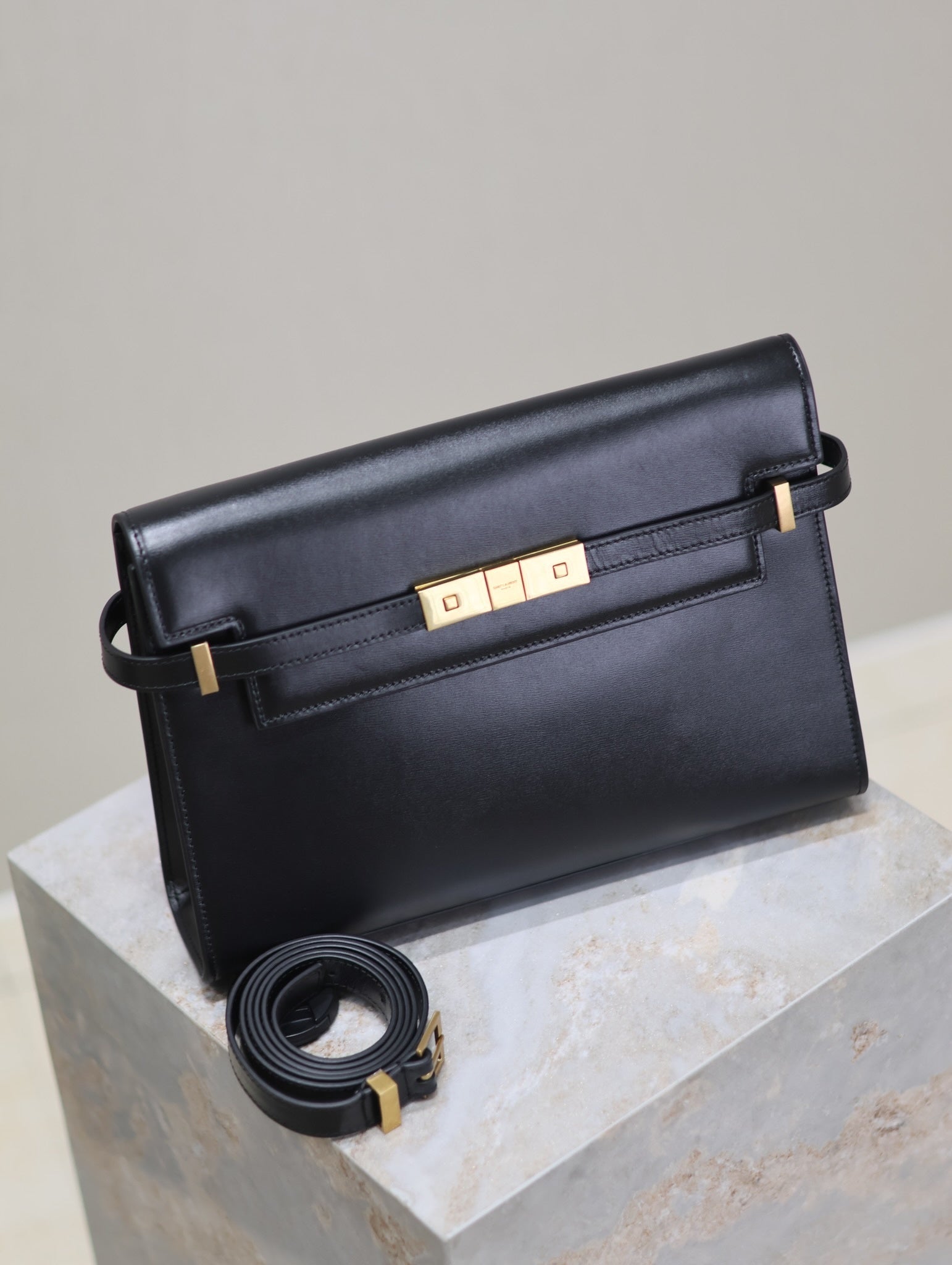 Crocodile-Embossed Leather Chain Bag