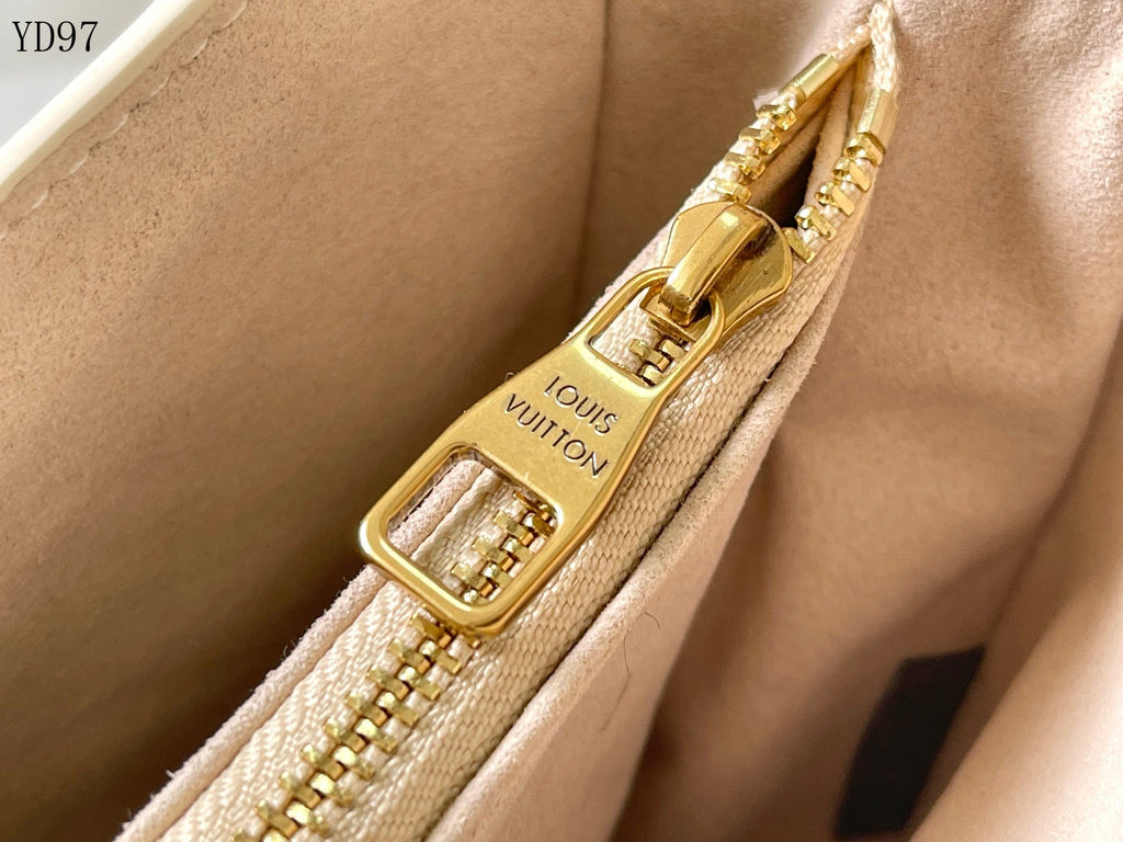 Low Key Shoulder Bag