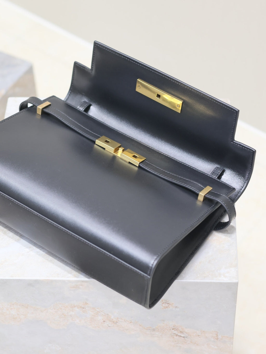 Crocodile-Embossed Leather Chain Bag