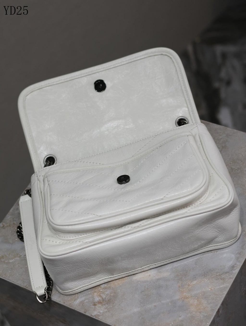 Niki Medium Patent Leather Shoulder Bag