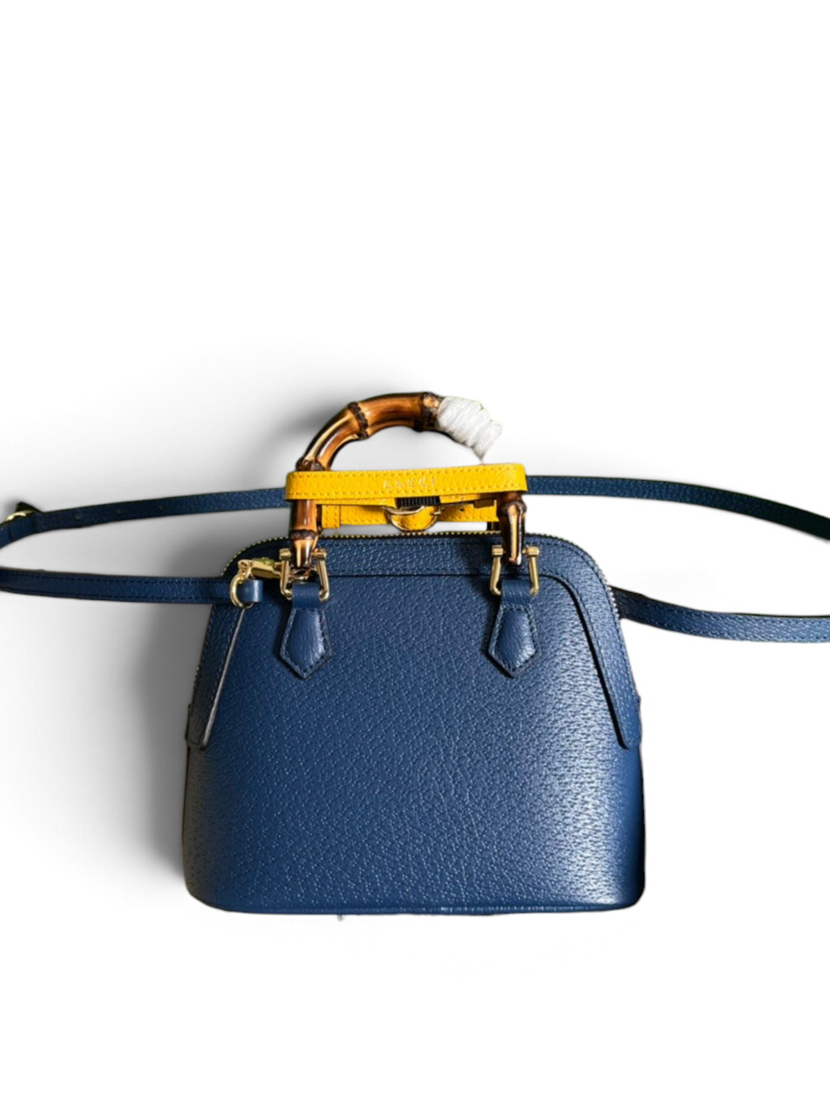 SWORD LUXURY marka, bambu saplı ve sarı deri detaylı, lacivert dokulu deri Gucci Diana çanta, kutusuyla birlikte.