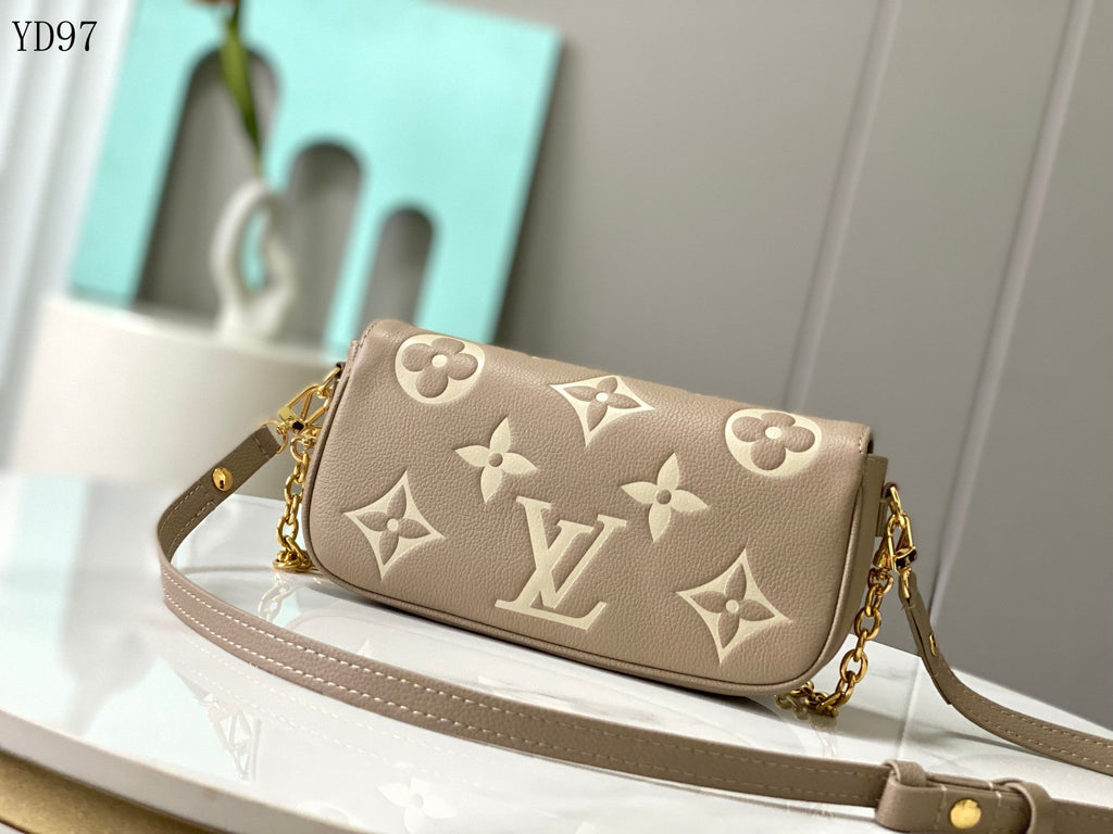 Wallet on Chain Ivy Bag