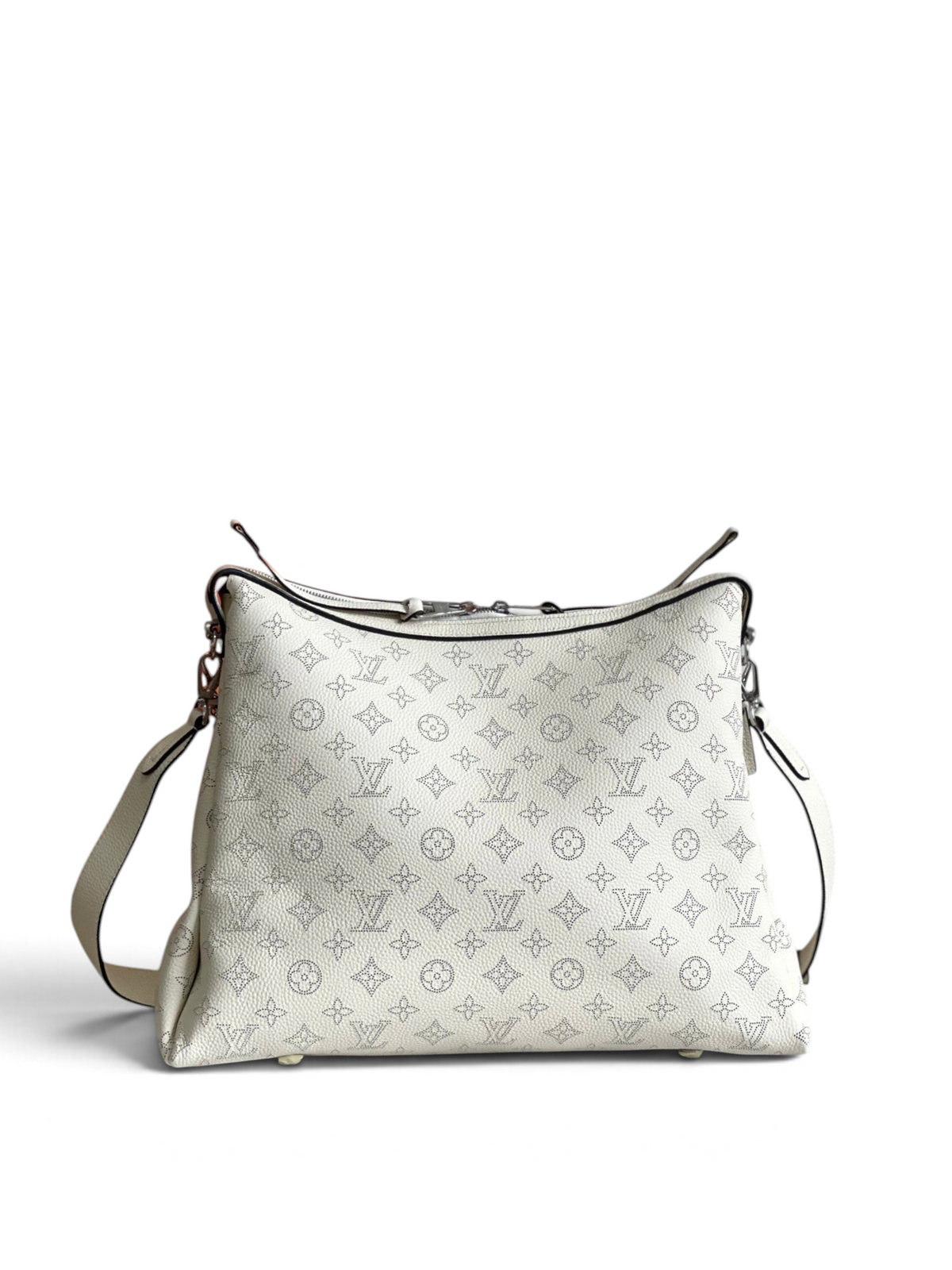 SWORD LUXURY Louis Vuitton Hand It All MM çanta, galet rengi delikli Mahina deri, gümüş zincir detaylı tote model.