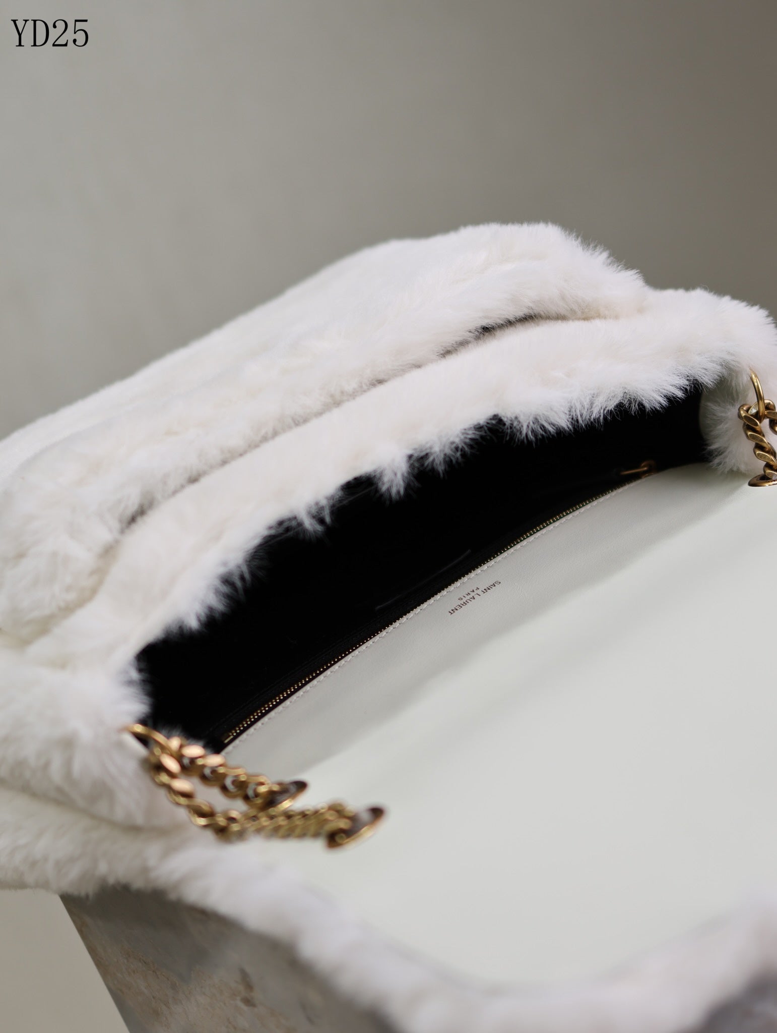Niki Medium in Shearling Bag