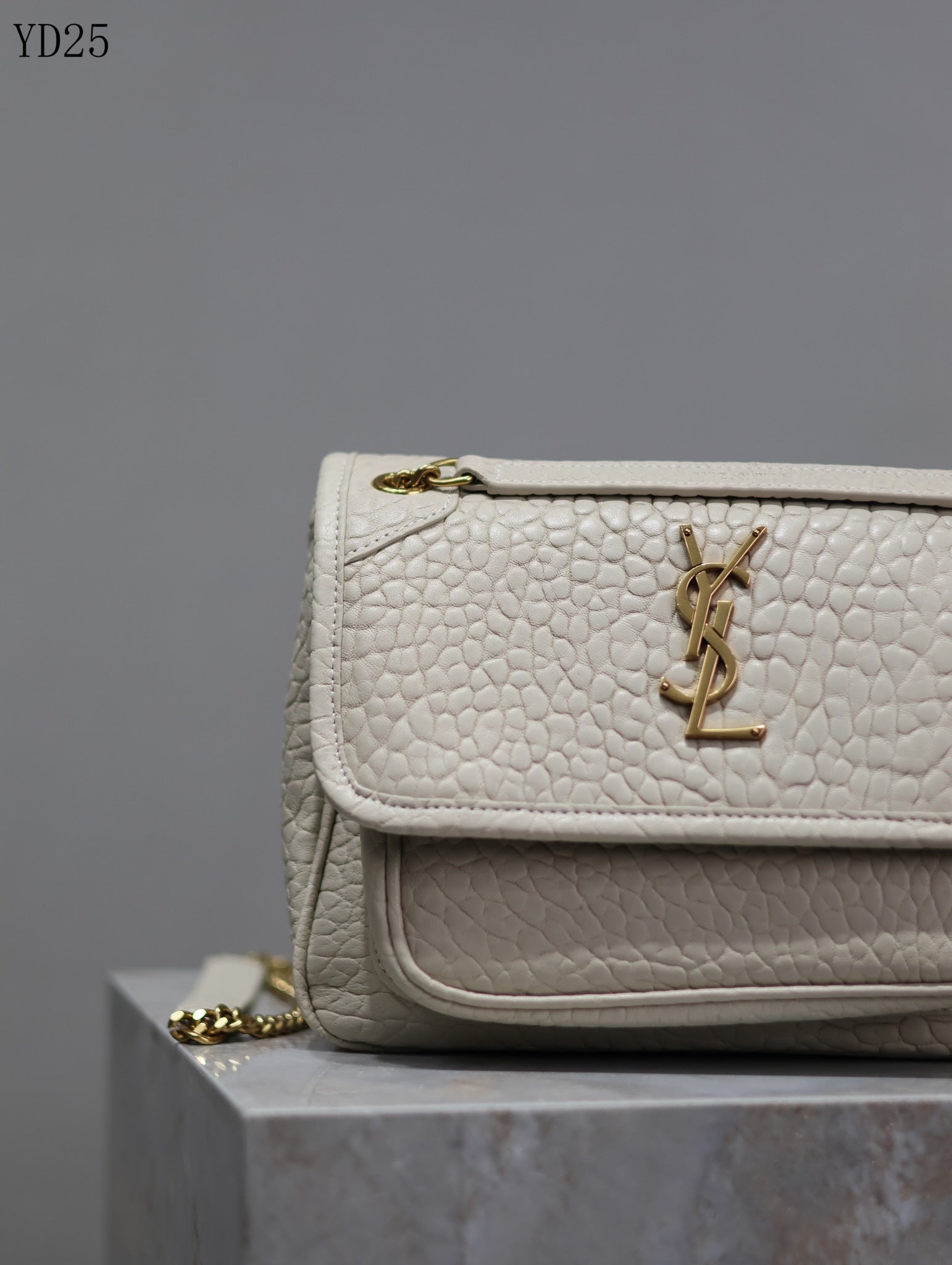 Niki Grained Leather Bag