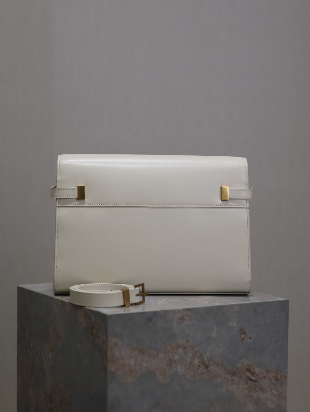 Crocodile-Embossed Leather Chain Bag