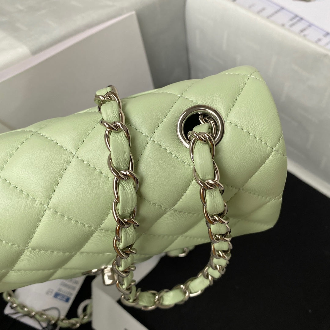 1.55 Classic Quilted Flap Bag