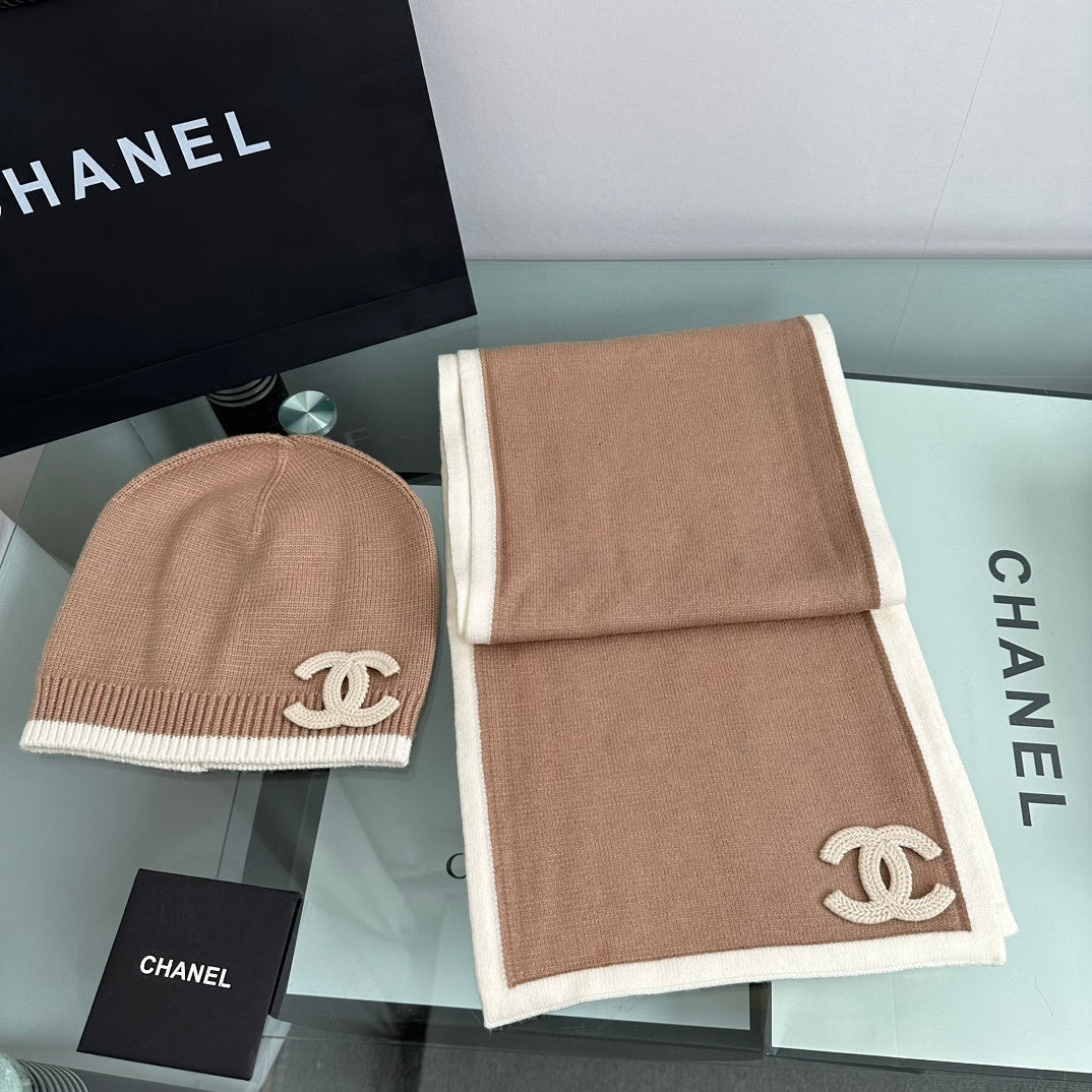 Logo Knit Beanie & Scarf Set