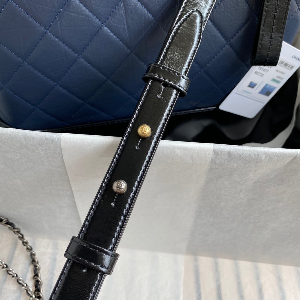Gabrielle Hobo Bag