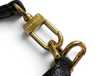 SWORD LUXURY Louis Vuitton Mini Moon çanta üzerinde altın tonlu metal LV logo detaylı kilit mekanizması