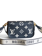 SWORD LUXURY Louis Vuitton Diane çanta, siyah deri üzerine beyaz monogram desenli, geniş işlemeli askılı şık model.